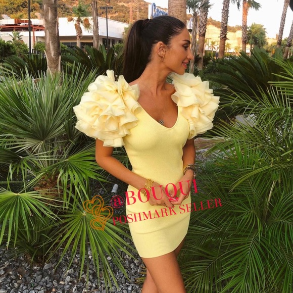 BLOGGERS FAV ZARA CONTRASTING MINI KNIT DRESS - Picture 13 of 16